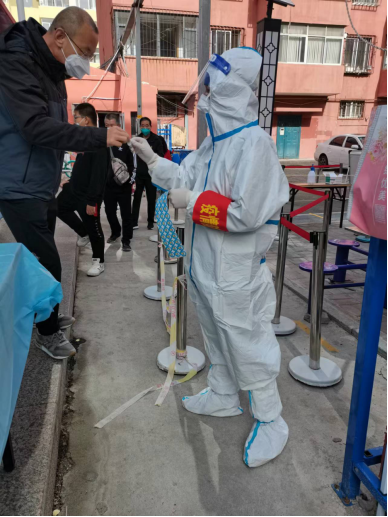 内蒙古计量院党员干部主动担当“疫”往无前志愿助力呼和浩特市疫情防控543.png